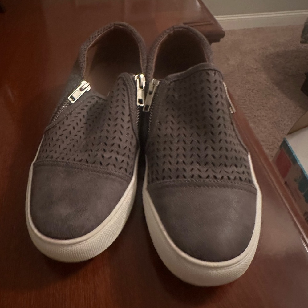 Brown flats